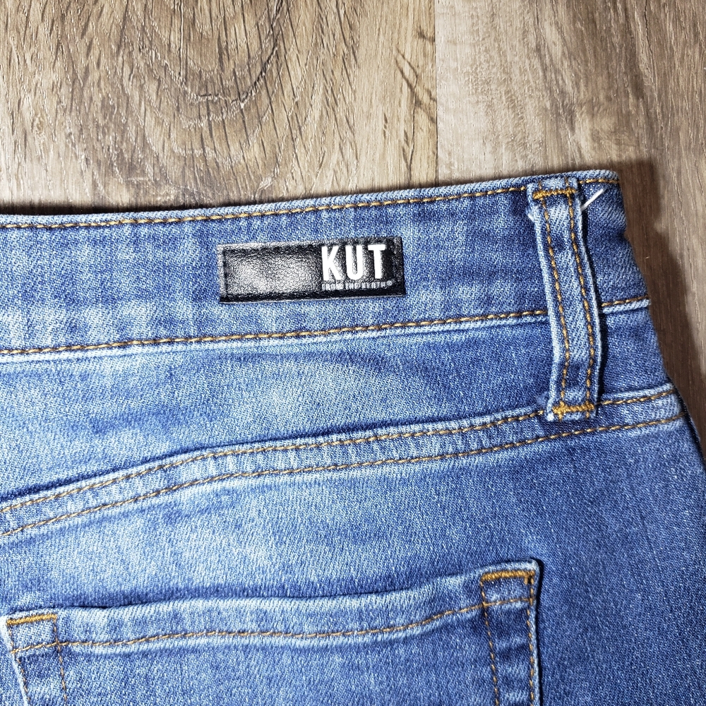 Kut from the Kloth Women's 32 (4) Denim Jean Shorts Raw Hem High Rise Medium‎ - Picture 8 of 11